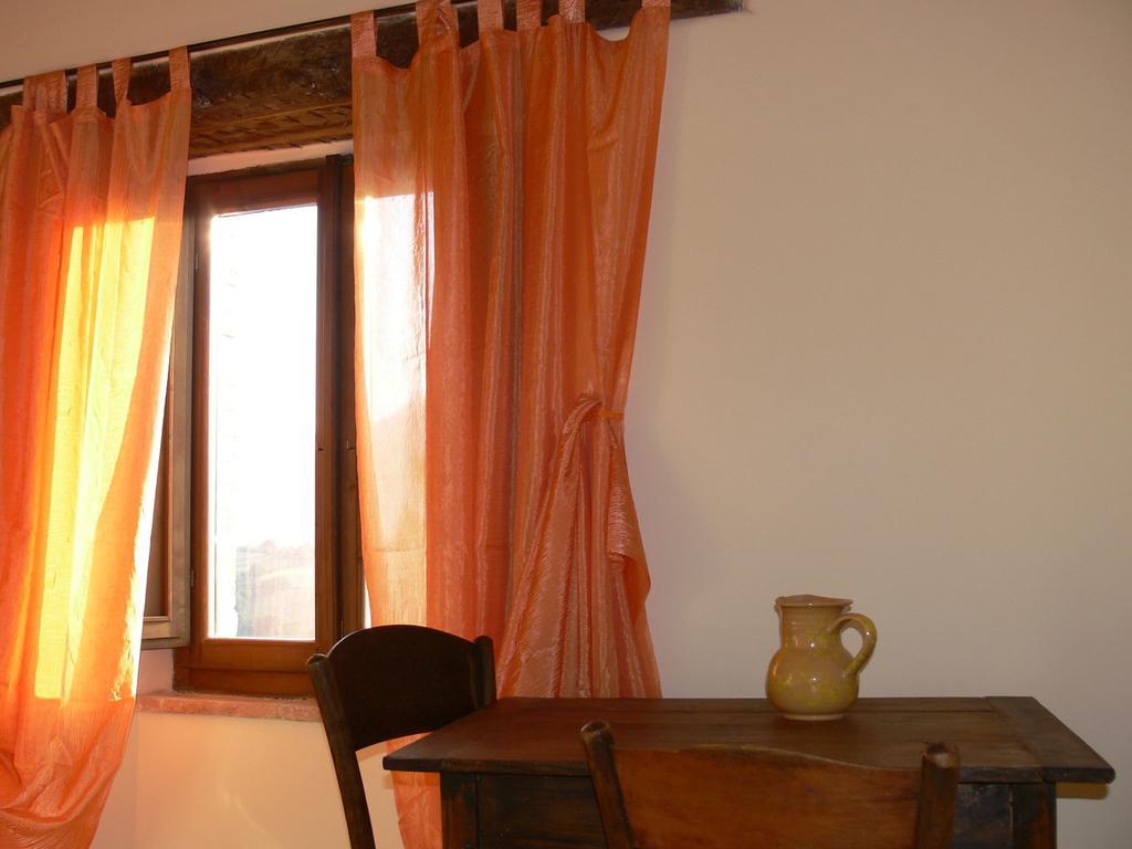 Locanda Dell'Istrice 카메리아노 객실 사진